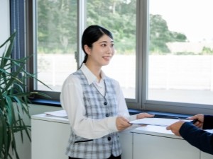 株式会社サン・アシート (三友鋼機グループ) 総務・経理／転勤なし／賞与年3回／未経験歓迎／車通勤OK