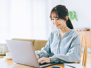 株式会社ＫＯＭＰＥＩＴＯ フレックス・直行直帰の反響営業（北海道・東北）／未経験歓迎