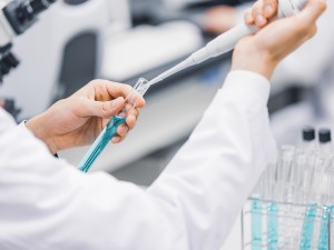 シオノギファーマ株式会社 (SHIONOGIグループ) 品質保証・管理／未経験歓迎／年休128日／プライム上場G