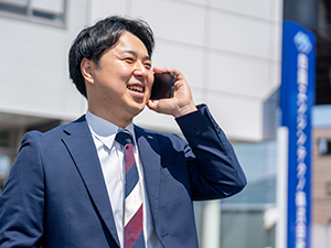 四国エンジンテクノ株式会社 船舶エンジンなどの法人ルート営業／未経験歓迎／年休125日