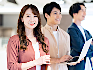 ニッコン株式会社（旧：日本梱包運輸倉庫株式会社）(ニッコンホールディングスグループ) 総合職（貿易事務・通関スタッフ）／未経験歓迎／土日祝休