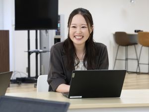 サンクスラボ株式会社 面接確約／福祉コーディネーター／年休127日／土日祝休み