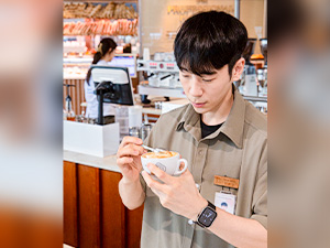 株式会社ＪＭコーヒージャパン 店長候補／韓国発のカフェ日本1号店／年休125日