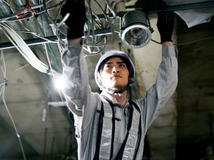 アテックス株式会社 管工事スタッフ／未経験歓迎／直行直帰OK／国家資格取得も可能