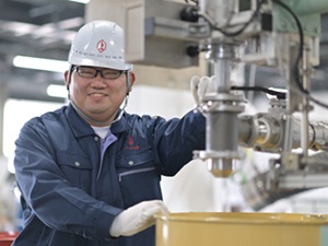 ライトケミカル工業株式会社 製造職／年休121日／賞与4か月／U・Iターン支援あり