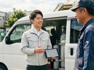東京高圧山崎株式会社 ルート営業／30代活躍中／基本17時退社／月給28万円～