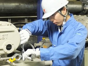 リスパック株式会社 食品包装製造ラインの設備管理／賞与4.7カ月／年休120日