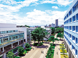 学校法人東京経済大学 情報システム（専任職員）／伝統と歴史ある大学／働きやすい環境