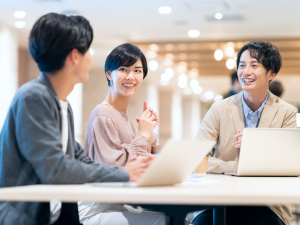 株式会社ライフケア(ライフケアグループ) （未経験歓迎）専門スキルが身につく事務職／月給25万円以上