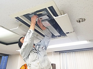 東京冷機サービス株式会社 空調設備技術スタッフ／未経験スタートでも月給30万円以上