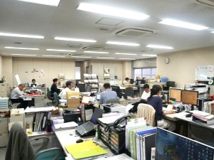株式会社輸送経済新聞社 物流専門の新聞記者（自社媒体）／土日祝休み／職歴不問