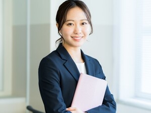 ジブラルタ生命保険株式会社 営業事務／未経験OK／土日祝休／賞与年4回／残業月10h