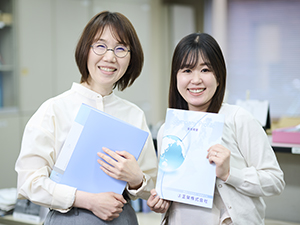 正栄株式会社 営業事務／土日祝休／原則定時退社／昨年度賞与実績4ヶ月分