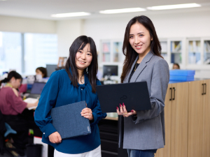 株式会社ａｎｄモビリティ 営業事務／年休125日／土日祝休／原則定時退社／転勤なし