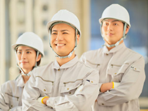 株式会社鈴勝工業 現場での工事サポートスタッフ（作業・管理）／月収40万円～