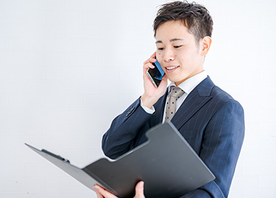 株式会社アビック 秘書／未経験歓迎／月給30万円以上／定時退社／年休127日