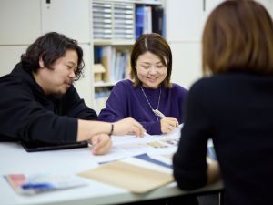 株式会社パーツ （立ち上げ）DX推進の事務職  ／ 完全土日休 ・賞与年3回