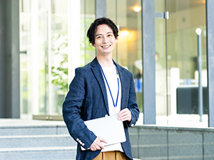 ヒートウェーブ株式会社 ITスクールの運営・受講サポート／IT経験を人材育成に活かす