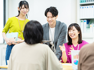 株式会社ＮＰ・ネクスト アパレル制作の営業事務／残業ほぼなし／年休127日