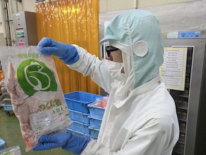 エスファクトリー千葉株式会社(エスフーズグループ) 食品加工・現場管理／役職候補／月給35万円以上／社宅あり