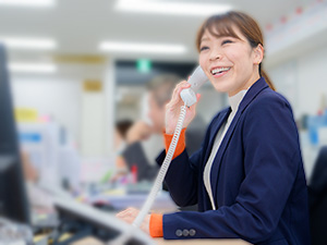 ブルーアセットパートナーズ株式会社 営業事務／月給27万円スタート／未経験歓迎／基本定時退社