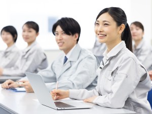 株式会社アスパーク CADオペ・設計・製図等／土日祝休み／研修充実／E002ーE