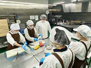 株式会社ジェムカワグチ 総合職（パーク内レストラン運営・セントラルキッチン食品製造）
