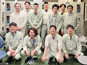 稀産金属株式会社 製造（土日祝休みの年間休日128日／1日の実働7.5時間）