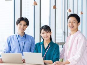 株式会社シー・リンク 物流事務／未経験歓迎／年休124日／賞与年2回／20代活躍中
