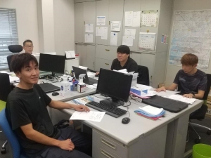 静光産業株式会社 社内SE・ECサイト構築／年間休日124日／月給25万円～