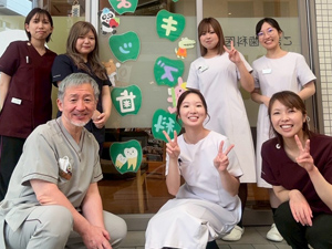 こまき歯科医院 受付事務・助手　年休130日以上／完週休2.5／賞与3ヶ月分