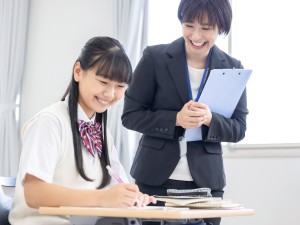 株式会社ワオ・コーポレーション スクールマネージャー／和歌山限定／未経験可／年休実質120日