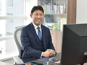 株式会社フラッグシップ経営 経営コンサル会社の営業事務／経験不問／年休128日／土日祝休