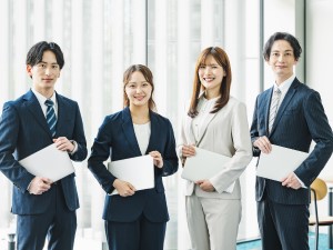 株式会社ハルク 人材派遣営業／年休125日／土日祝休み／残業少なめ