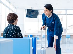 株式会社東横イン（東横INN袖ケ浦駅北口／千葉駅前） ホテリエ（フロント）／月給25.5万～／年間休日169日