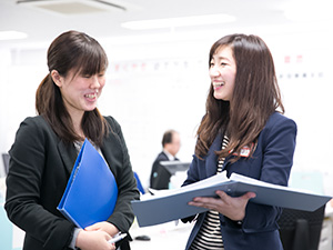 株式会社学究社【プライム市場】 総務／未経験歓迎／残業月10h以内／年休120日