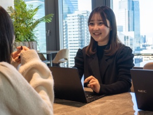株式会社ＬＥＥＴ IT営業／月給30万円～35万円／毎月インセン／年休124日