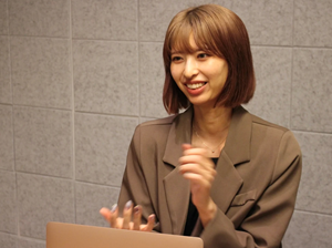 株式会社ＬＩＶ エンタメ界のキャリア支援／未経験歓迎／定着9割／年休120日