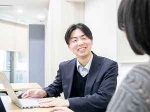 長岡税理士事務所 税務会計アシスタント／年休125日／未経験入社100％