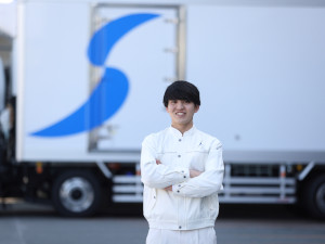 シモハナ物流株式会社（福岡第一営業所） 大手食品ルート配送／賞与年3回／月10日休み／転勤なし
