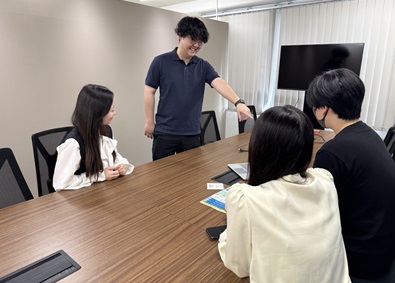 株式会社一二三 未経験から始める人事／残業10h未満／賞与年2回／転勤なし