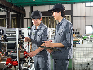 イワサキインターナショナル株式会社 製造（組立）／未経験歓迎／月給25.6万円以上