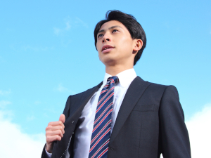 株式会社九州日立 (日立グループ) 総合職（法人営業・技術職）／賞与年2回／年休126日