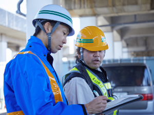 株式会社交通建設 鉄道工事の施工管理／年休125日以上／賞与昨年度実績8ヶ月分