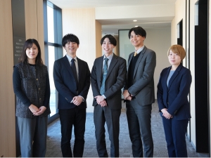 株式会社ジックスタッフ (ロジクエストグループ) 人材派遣コーディネーター／ドライバー派遣に特化／土日祝休
