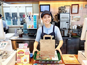 株式会社谷口 モスバーガーの店舗運営／未経験OK／月給25万～／残業ほぼ無