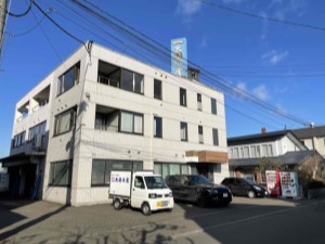 株式会社フジウロコ大橋水産 ルート営業（配送メイン）／未経験歓迎／月給28万円～／残業少