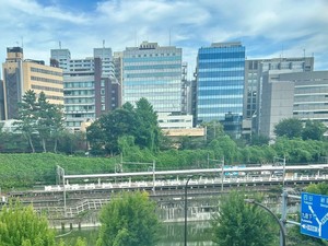 株式会社卓永 経理／月給38万円～／残業少なめ／外資企業／韓国語活用