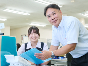 株式会社津田屋 営業職／未経験歓迎／既存顧客中心／社内・店舗のサポートも担当