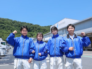 関東シモハナ物流株式会社／厚木営業所 (シモハナグループ) 倉庫内スタッフ／賞与年3回／毎年昇給／年昇給率7％
